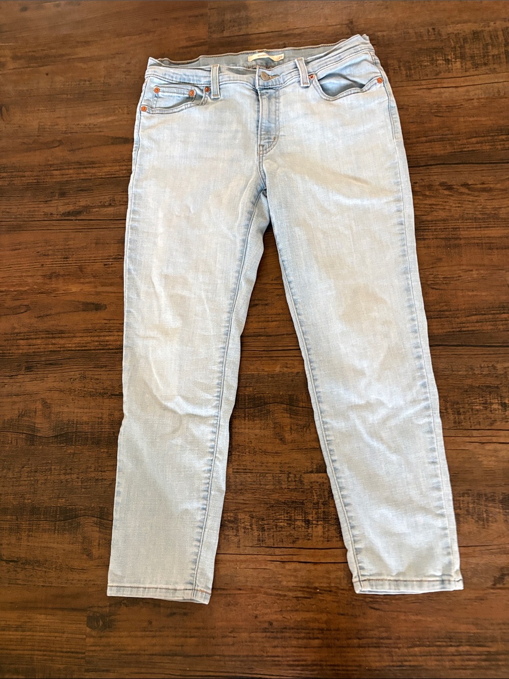Levi’s 29x27 Light Wash Women’s Skinny Jeans - Boyfriend Fit